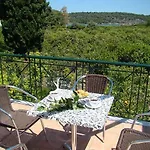 Apartamento το είδωλον